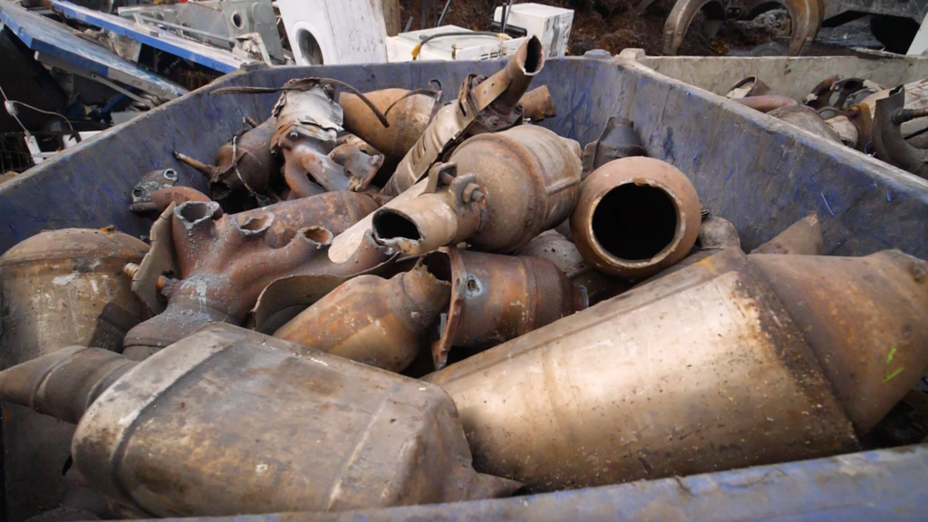 skynews-catalytic-converters_6010148